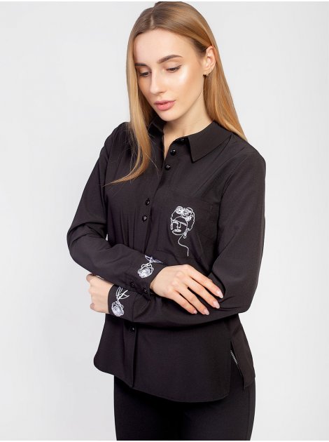 Блуза з оригінальною вишивкою на кишені і манжетах 2943
