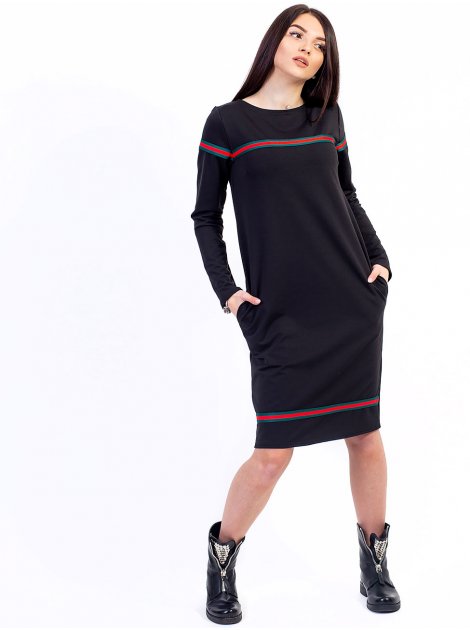 Модное платье с трендовыми нашивками и удобными карманами. Арт.2603