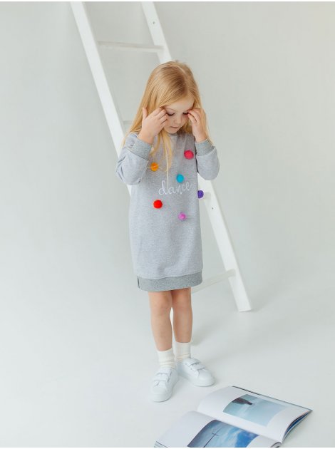 Дитяча сукня з вишивкою і помпонами 10015