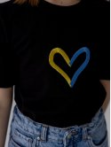 Детская футболка с вышивкой в форме сердца 10135
