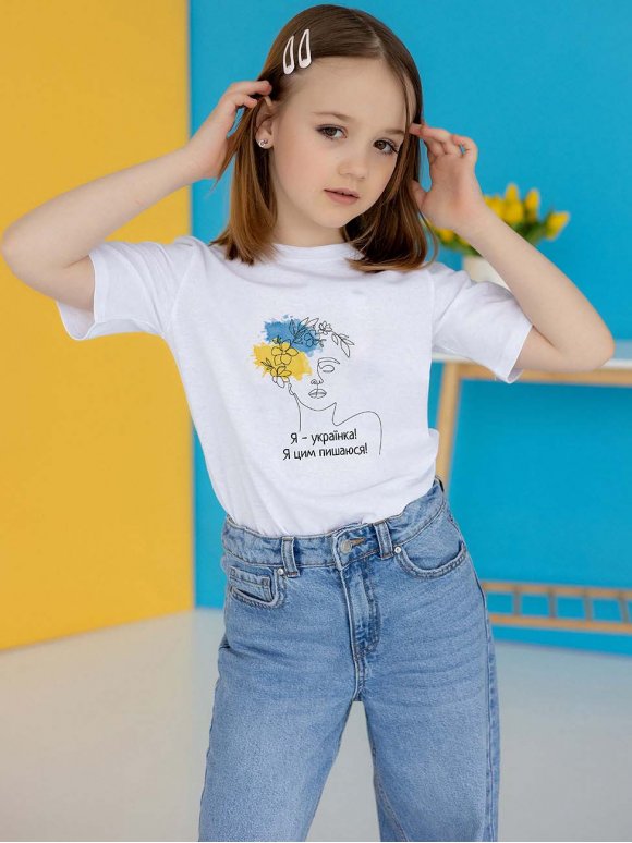 Дитяча футболка з принтом "Українка" 10130