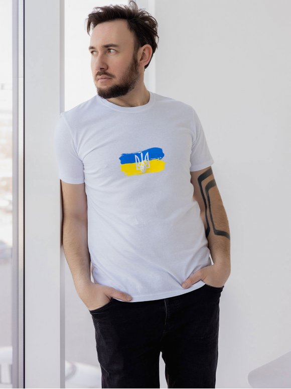 Чоловіча футболка з Гербом і прапором України 3492