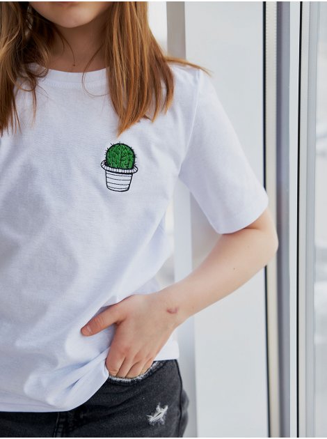 Детская футболка с вышитым кактусом 10159