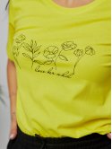 Красива футболка з флористичним принтом size+ 3829